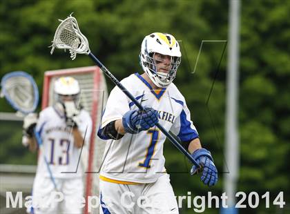 Thumbnail 2 in Bacon Academy vs. Brookfield (CIAC Class S 1st Round) photogallery.