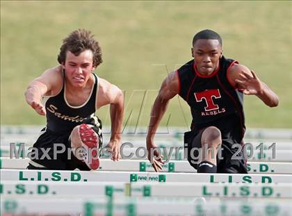 Thumbnail 3 in 2011 Texas Region 1 District 2-5A T&F Championships photogallery.