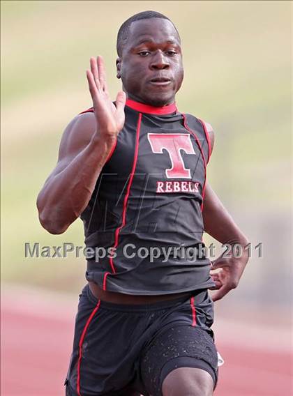Thumbnail 1 in 2011 Texas Region 1 District 2-5A T&F Championships photogallery.