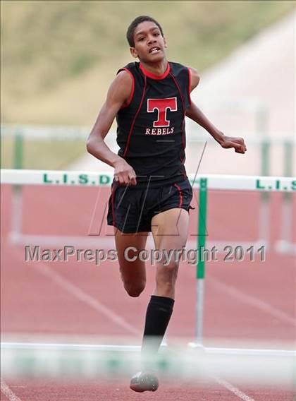 Thumbnail 1 in 2011 Texas Region 1 District 2-5A T&F Championships photogallery.