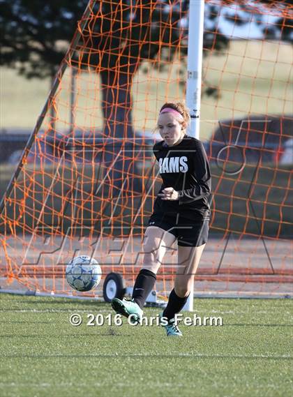 Thumbnail 2 in Green Mountain vs Rampart photogallery.