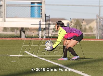 Thumbnail 2 in Green Mountain vs Rampart photogallery.