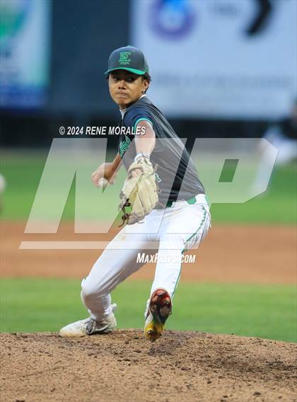 Thumbnail 2 in Monroe vs Eagle Rock (CIF LACS D2 Final) photogallery.