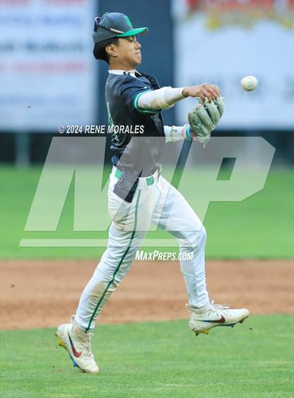 Thumbnail 3 in Monroe vs Eagle Rock (CIF LACS D2 Final) photogallery.