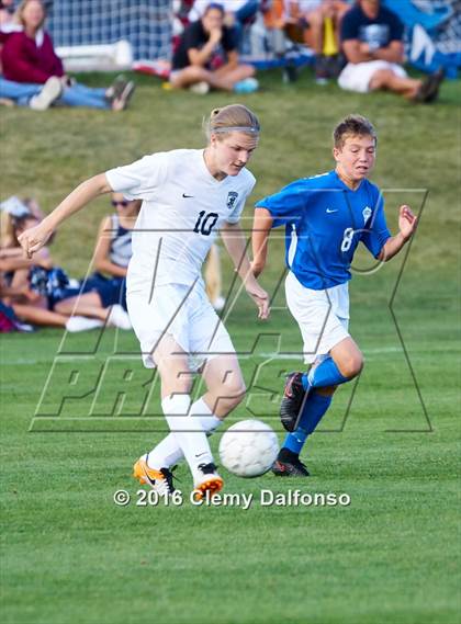 Thumbnail 1 in Poudre @ Columbine photogallery.