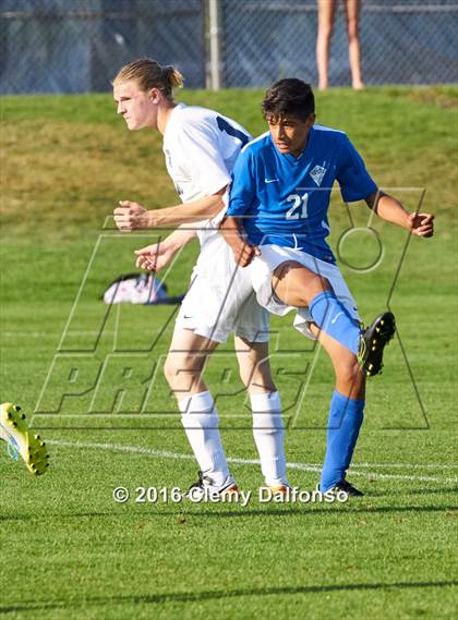 Thumbnail 1 in Poudre @ Columbine photogallery.