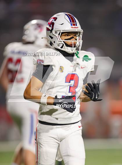 Thumbnail 3 in Ventura vs St. Ignatius College Preparatory (CIF Div 3AA Final) photogallery.