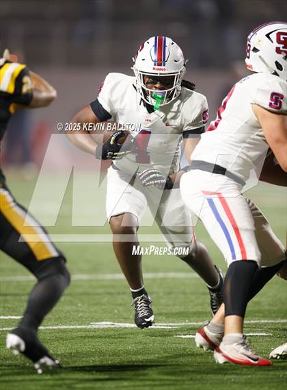 Thumbnail 2 in Ventura vs St. Ignatius College Preparatory (CIF Div 3AA Final) photogallery.