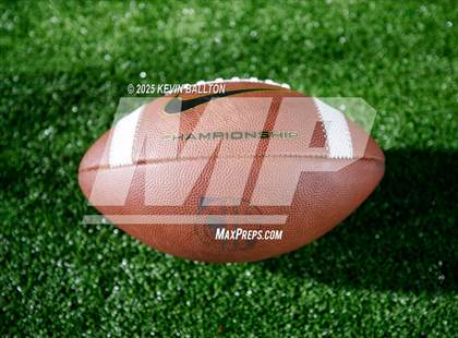 Thumbnail 3 in Ventura vs St. Ignatius College Preparatory (CIF Div 3AA Final) photogallery.