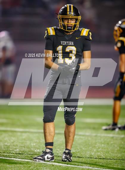 Thumbnail 2 in Ventura vs St. Ignatius College Preparatory (CIF Div 3AA Final) photogallery.