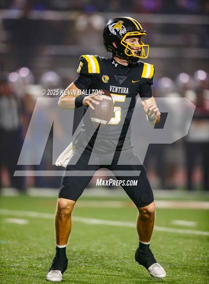 Thumbnail 1 in Ventura vs St. Ignatius College Preparatory (CIF Div 3AA Final) photogallery.