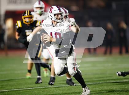 Thumbnail 2 in Ventura vs St. Ignatius College Preparatory (CIF Div 3AA Final) photogallery.