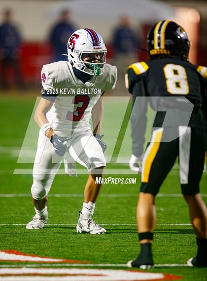 Thumbnail 3 in Ventura vs St. Ignatius College Preparatory (CIF Div 3AA Final) photogallery.