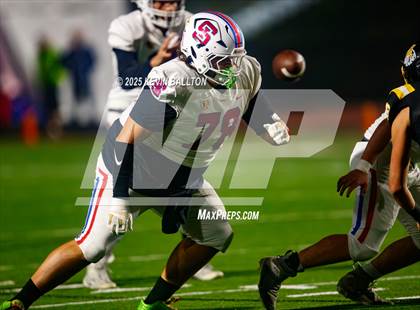 Thumbnail 3 in Ventura vs St. Ignatius College Preparatory (CIF Div 3AA Final) photogallery.