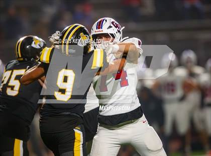 Thumbnail 3 in Ventura vs St. Ignatius College Preparatory (CIF Div 3AA Final) photogallery.