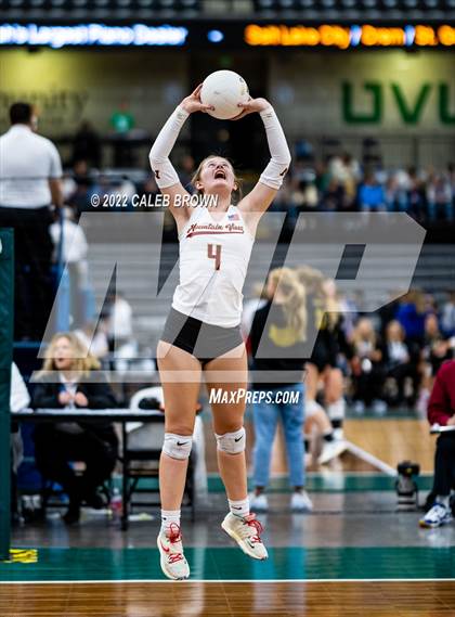 Thumbnail 1 in Mountain View vs. Springville (UHSAA 5A Quarterfinals) photogallery.