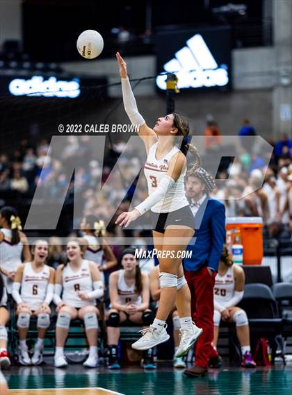 Thumbnail 2 in Mountain View vs. Springville (UHSAA 5A Quarterfinals) photogallery.