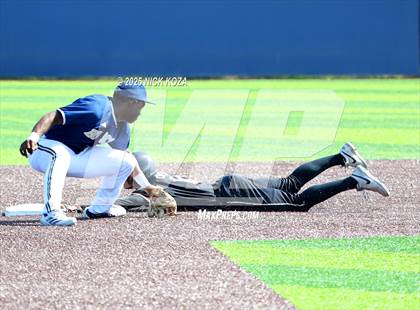 Thumbnail 1 in JSerra Catholic vs. St. John Bosco photogallery.