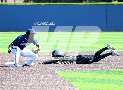 Thumbnail 3 in JSerra Catholic vs. St. John Bosco photogallery.