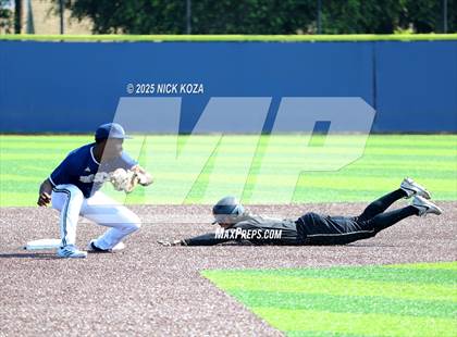 Thumbnail 2 in JSerra Catholic vs. St. John Bosco photogallery.