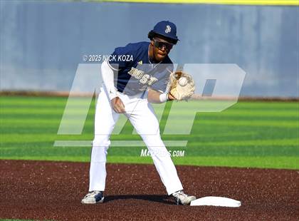 Thumbnail 1 in JSerra Catholic vs. St. John Bosco photogallery.