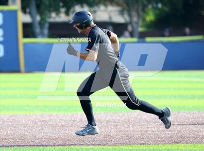 Thumbnail 1 in JSerra Catholic vs. St. John Bosco photogallery.