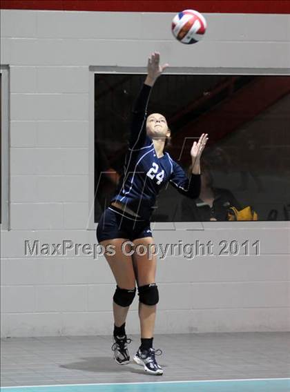 Thumbnail 1 in Sacred Heart vs Butler (Louisville Invitational Tournament) photogallery.