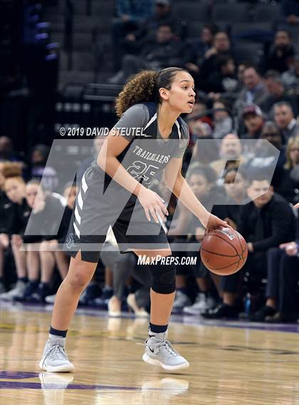 Thumbnail 2 in Sierra Canyon vs. Pinewood (CIF State Open Div. Final) photogallery.