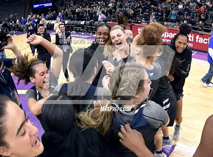 Thumbnail 3 in Sierra Canyon vs. Pinewood (CIF State Open Div. Final) photogallery.