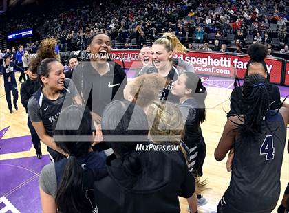 Thumbnail 2 in Sierra Canyon vs. Pinewood (CIF State Open Div. Final) photogallery.