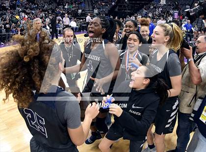 Thumbnail 3 in Sierra Canyon vs. Pinewood (CIF State Open Div. Final) photogallery.