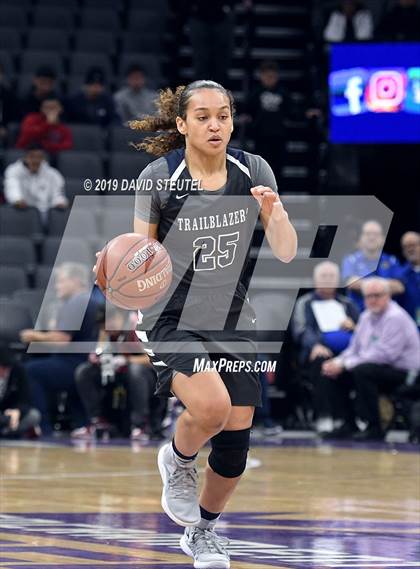 Thumbnail 2 in Sierra Canyon vs. Pinewood (CIF State Open Div. Final) photogallery.