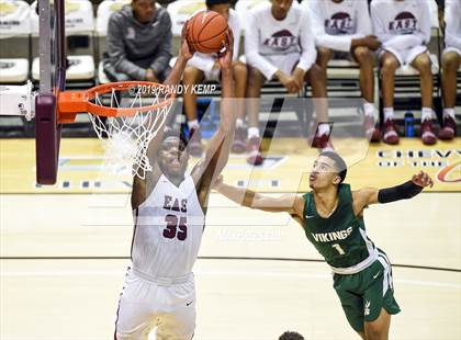 Thumbnail 1 in Memphis East vs Parkview  (Bass Pro Shop Tournament of Champions) photogallery.