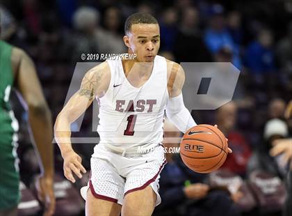 Thumbnail 3 in Memphis East vs Parkview  (Bass Pro Shop Tournament of Champions) photogallery.