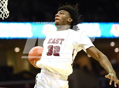 Thumbnail 1 in Memphis East vs Parkview  (Bass Pro Shop Tournament of Champions) photogallery.