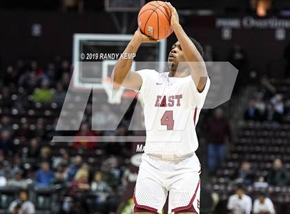 Thumbnail 1 in Memphis East vs Parkview  (Bass Pro Shop Tournament of Champions) photogallery.