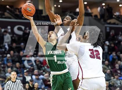 Thumbnail 2 in Memphis East vs Parkview  (Bass Pro Shop Tournament of Champions) photogallery.