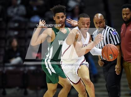 Thumbnail 2 in Memphis East vs Parkview  (Bass Pro Shop Tournament of Champions) photogallery.