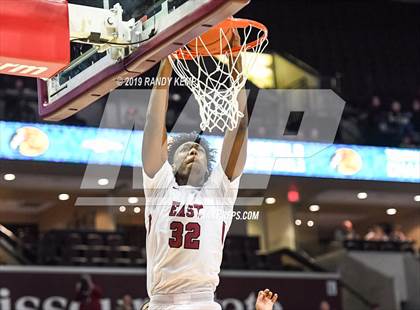 Thumbnail 2 in Memphis East vs Parkview  (Bass Pro Shop Tournament of Champions) photogallery.