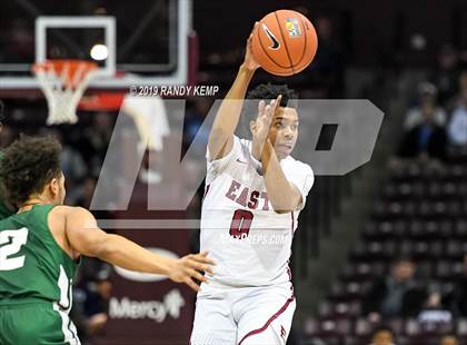 Thumbnail 3 in Memphis East vs Parkview  (Bass Pro Shop Tournament of Champions) photogallery.