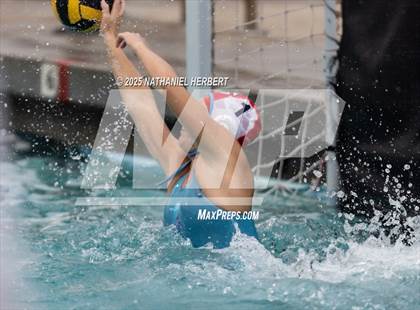 Thumbnail 3 in Harvard-Westlake vs. Camarillo photogallery.