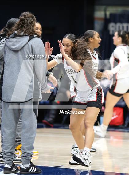 Thumbnail 1 in San Ramon Valley vs. Salesian College Preparatory (CIF NCS Open Division Final) photogallery.