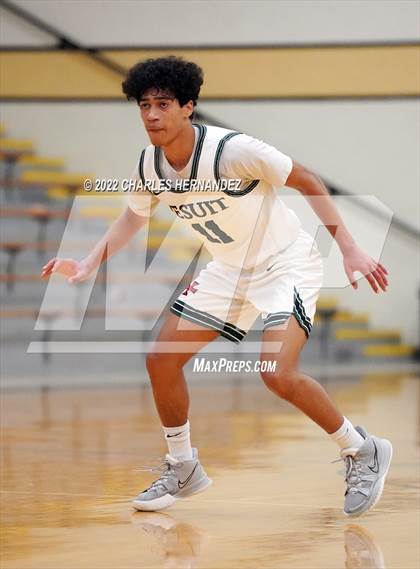 Thumbnail 3 in Strake Jesuit vs. Ellison (Conroe Christmas Classic) photogallery.