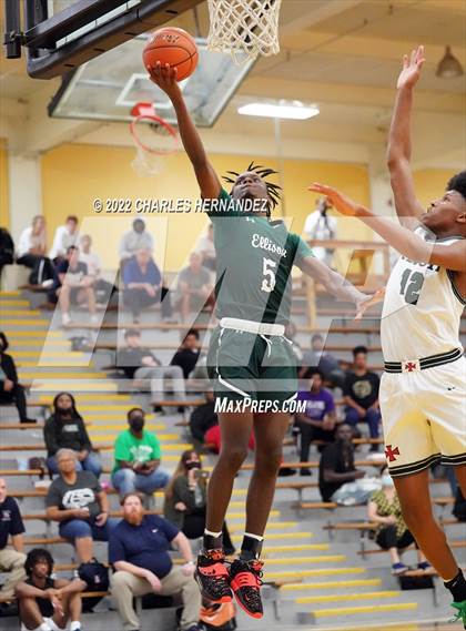 Thumbnail 1 in Strake Jesuit vs. Ellison (Conroe Christmas Classic) photogallery.