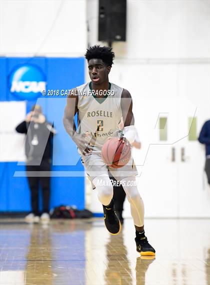 Thumbnail 2 in Montverde Academy vs. Roselle Catholic (Metro Classic) photogallery.