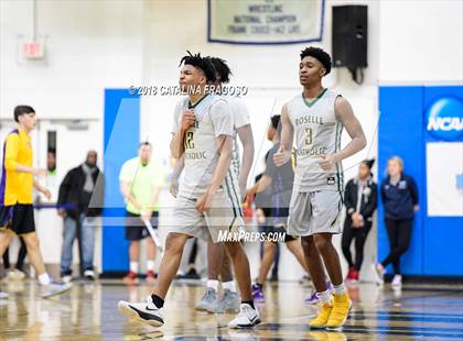 Thumbnail 3 in Montverde Academy vs. Roselle Catholic (Metro Classic) photogallery.