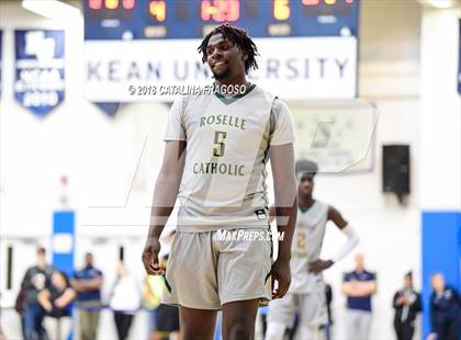 Thumbnail 1 in Montverde Academy vs. Roselle Catholic (Metro Classic) photogallery.