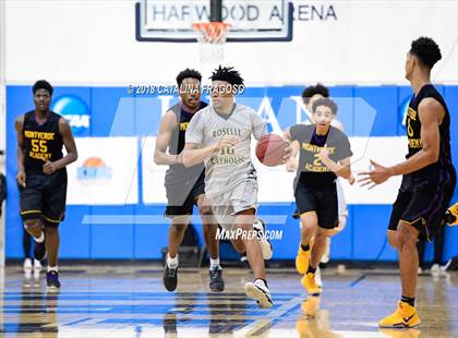 Thumbnail 1 in Montverde Academy vs. Roselle Catholic (Metro Classic) photogallery.