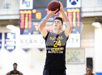 Thumbnail 2 in Montverde Academy vs. Roselle Catholic (Metro Classic) photogallery.