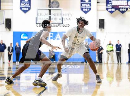 Thumbnail 2 in Montverde Academy vs. Roselle Catholic (Metro Classic) photogallery.